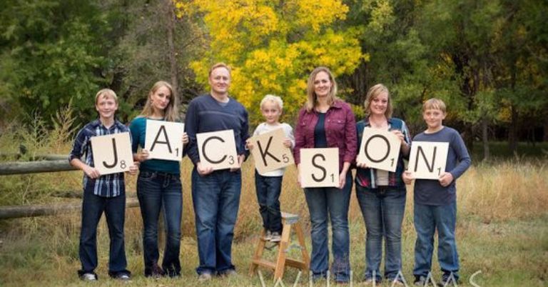 family photo ideas with teenagers