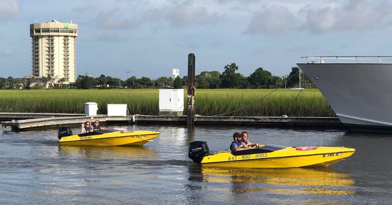 what do locals do in charleston, sc