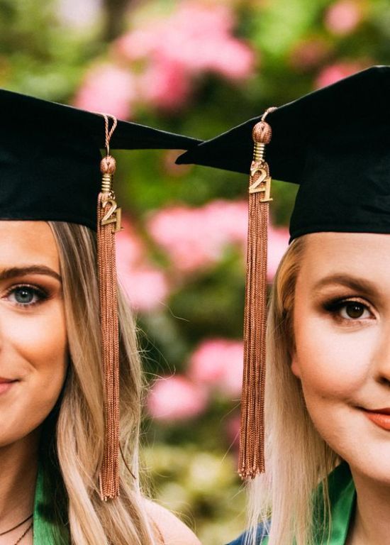 graduation picture ideas